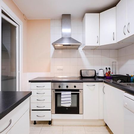 ברצלונה Three Bedroom Apartment In Sants מראה חיצוני תמונה