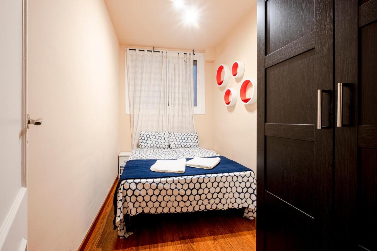ברצלונה Three Bedroom Apartment In Sants מראה חיצוני תמונה