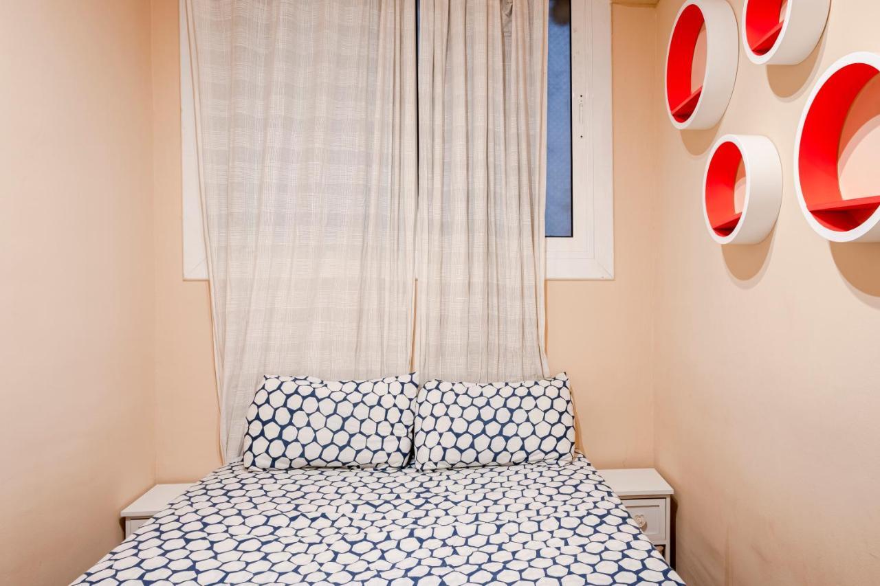 ברצלונה Three Bedroom Apartment In Sants מראה חיצוני תמונה